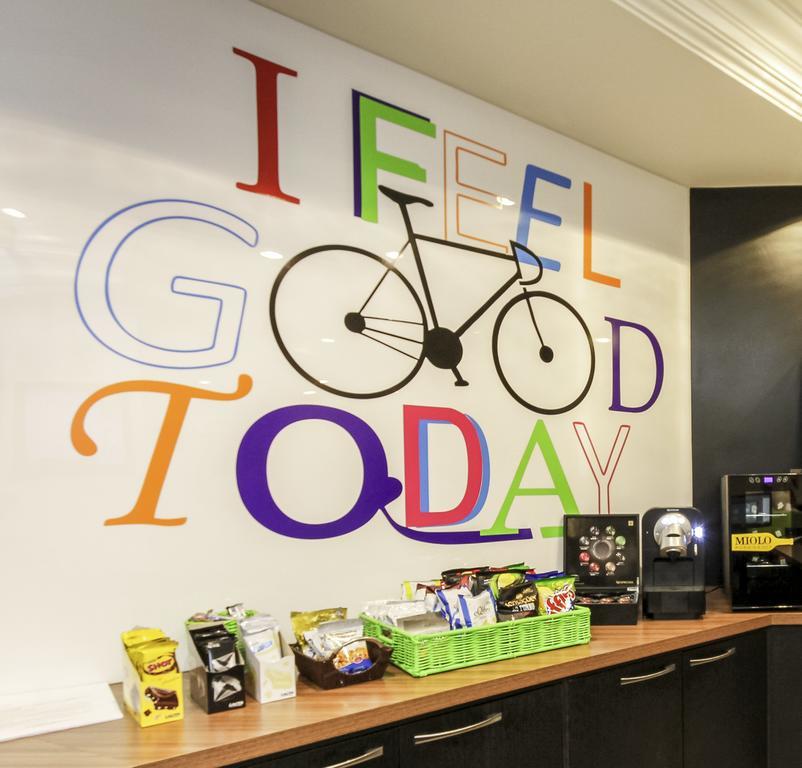 Ibis Styles Guyancourt Versailles Экстерьер фото