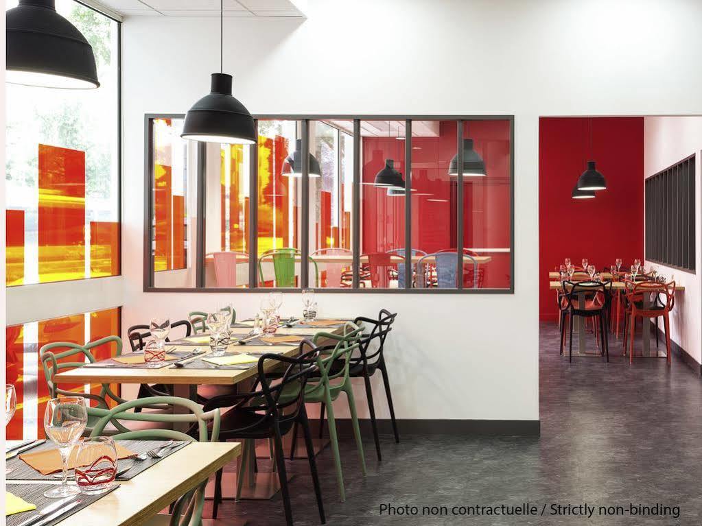 Ibis Styles Guyancourt Versailles Экстерьер фото